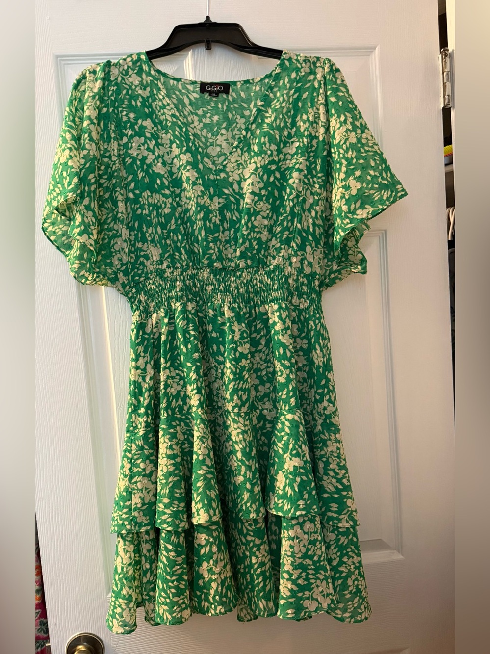 GiGiO Green and White Floral Tiered Midi Dress